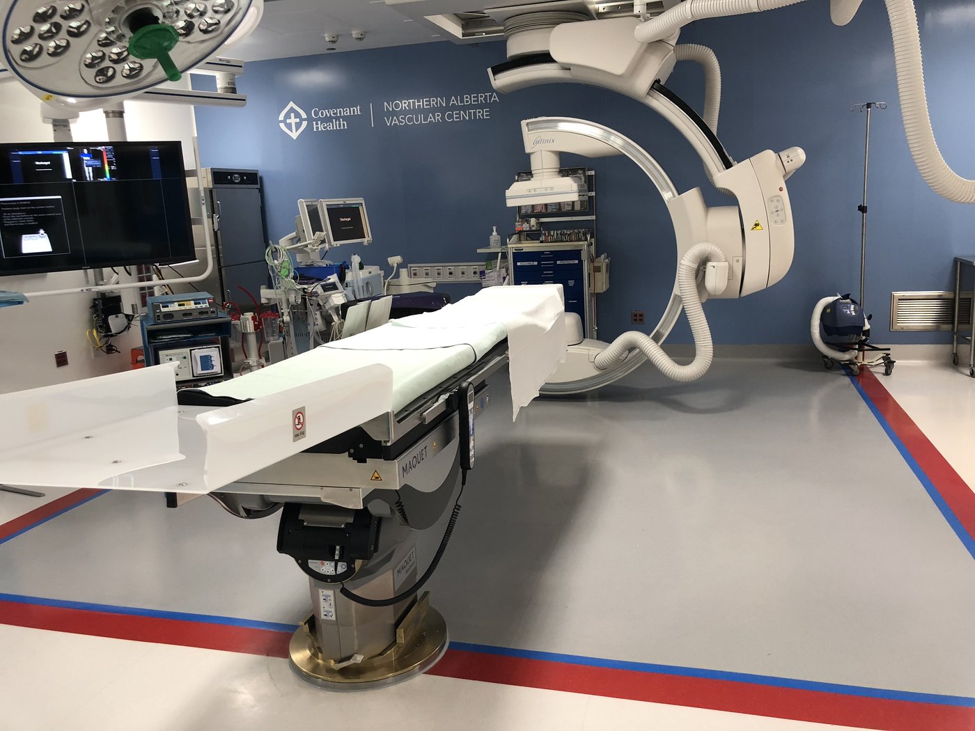 Two new advanced hybrid operating rooms open at Grey Nuns Community